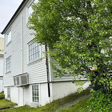 With Sea And Mountain View - Montis Appartement Tromsø