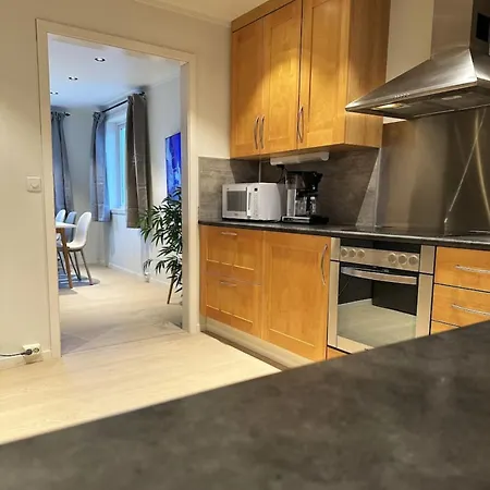 With Sea And Mountain View - Montis Appartement