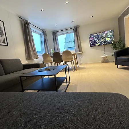 Apartment Med 5 Soverom - Montis *